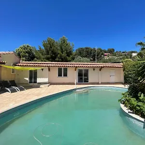 T2 Piscine Proche , Carqueiranne France